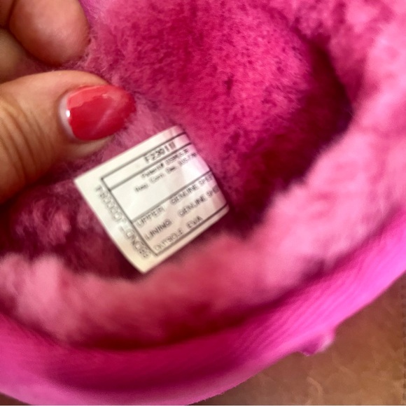 UGG Australia Genuine Sheepskin Boots In Pink Raspberry Sorbet Color Girls Sz 5 - Picture 10 of 16